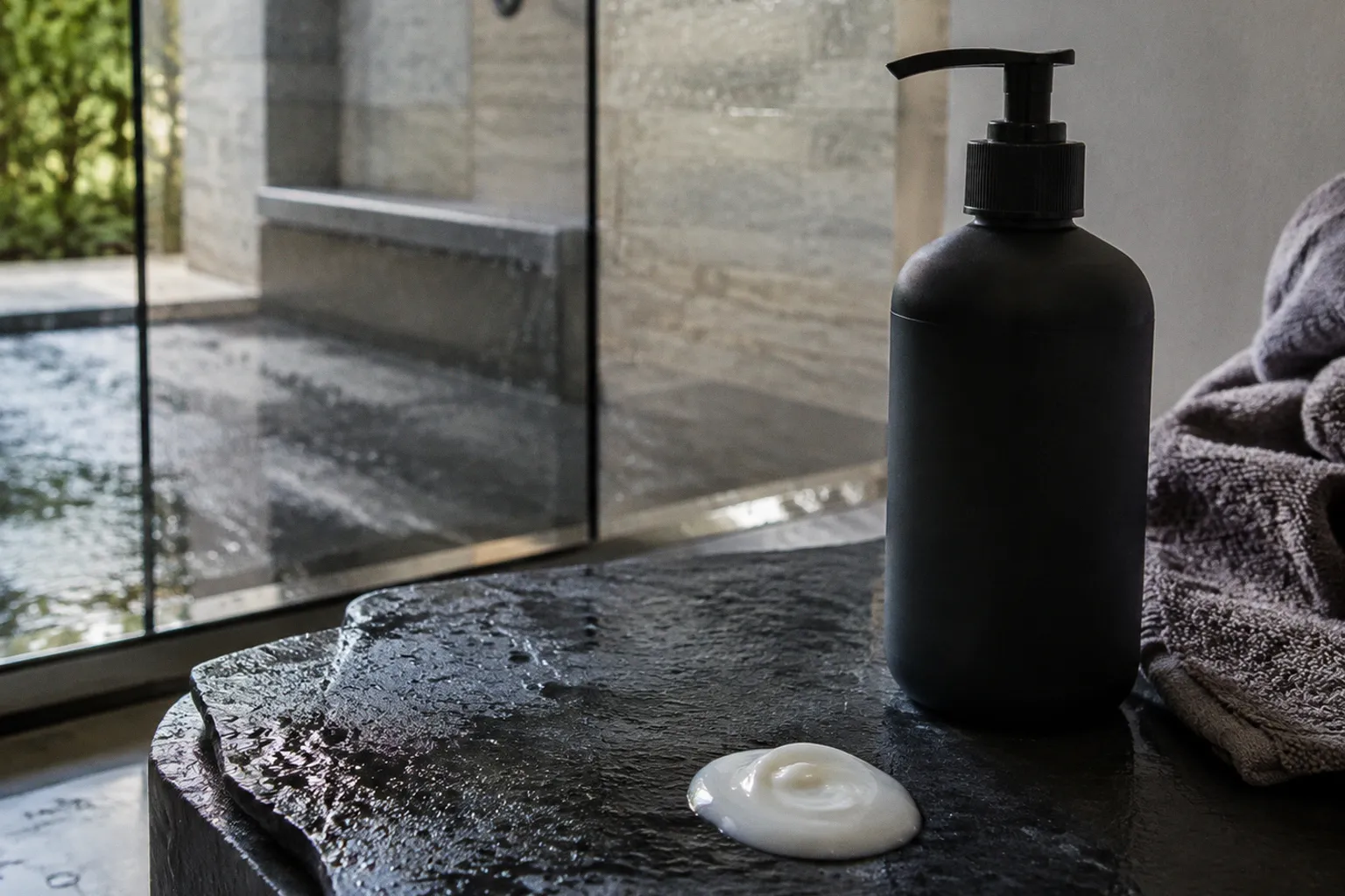 Bodylotion für Männer: Welches Produkt passt zum Hauttyp?